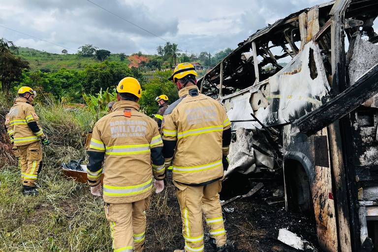 Polícia Civil liberou 14 corpos de vítimas de acidente em MG