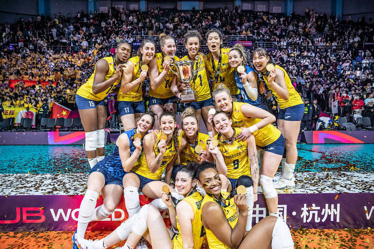 Time de Gabi Guimarães é tricampeão do Mundial de Clubes de Vôlei