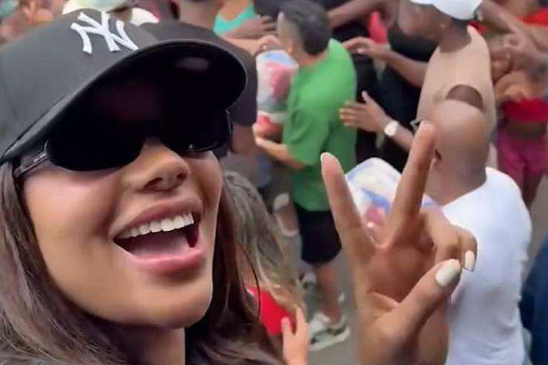 Ludmilla e Brunna distribuem cestas básicas em Duque de Caxias