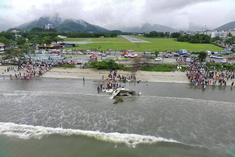 Queda de avião mata uma pessoa em Ubatuba