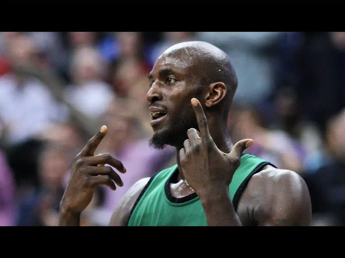 Kevin Garnett, who made over $330M in his career, kept early NBA earnings under a mattress instead of a bank