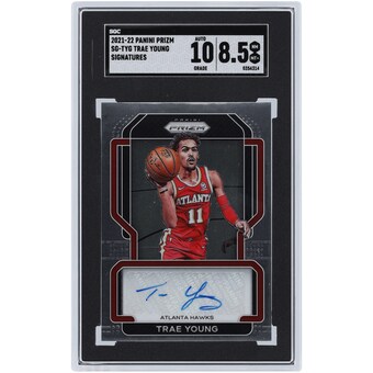 Trae Young Atlanta Hawks Autographed 2021-22 Panini Prizm #SG-TYG SGC Authenticated 8.5/10 Card 