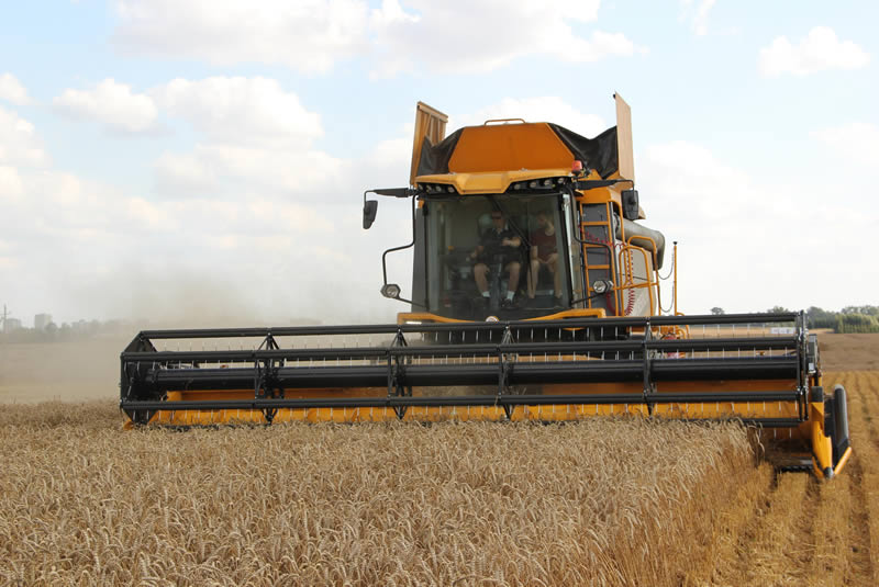 Sampo-Rosenlew - Comia C24 2ROTO - Top Biggest Combines in The World