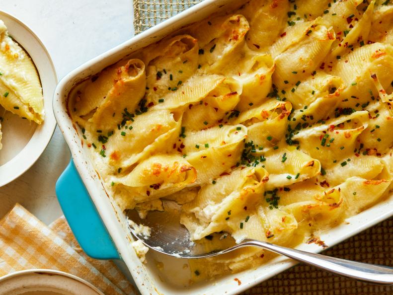 Chicken Alfredo Stuffed Shells