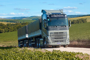 Em caminhões pesados, Volvo FH 540 está longe de perder liderança