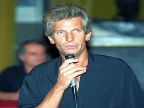 Le président de la CDCA, Christian Poucet, en meeting à Perpignan en 1995. Il a été assassiné le 29 janvier 2001 dans les locaux de son entreprise à Baillargues, près de Montpellier.