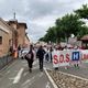 Patients et soignants ont manifesté dans la rue, samedi 22 juin 2024, pour réclamer des moyens pour le centre hospitalier de Lavaur, dans le Tarn.