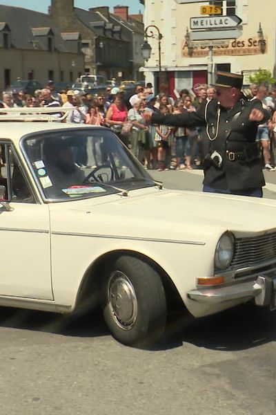 Des embouteillages en plein 14 juillet à Pleugueneuc, en Ille-et-Vilaine, comme au bon vieux temps