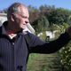 Le réalisateur Christian Carion, à l'heure des vendanges sur sa parcelle de Syrah à Caluire. Changé en vigneron, il en est à sa troisième vendange de "Plein Soleil".  
29/9/24