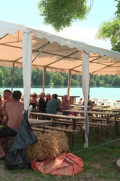 L'Apér'eau, bar éphémère avec une vue sur le lac