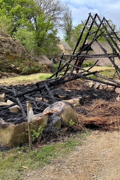 Plusieurs départs de feu ont été découverts.