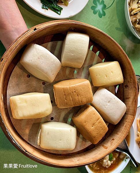 好農村客家美食廣場⟩薑絲大腸酸得夠味，鮮甜的白斬土雞桔醬，還有許多客家料理，寵物友善餐廳-苗栗大湖客家美食 @果果愛Fruitlove