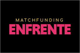 Imagem com fundo preto na qual o logo do Matchfunding Enfrente aparece com as cores rosa e amarelo.