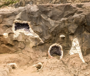 geodes in basalt