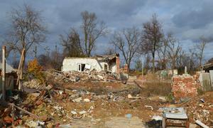 Des bâtiments de l'oblast de Tchernihiv, en Ukraine, restent abandonnés plus d'un an après le début de l'invasion à grande échelle de l'Ukraine.