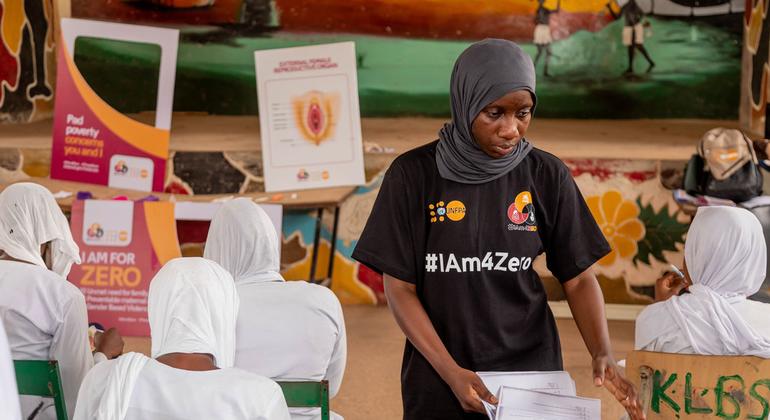 Gambian schoolgirls attend a UNFPA campaign to end female genital mutilation (file).