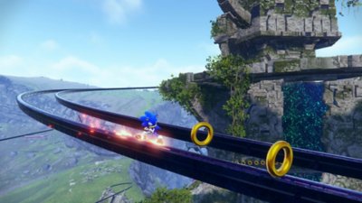 لقطة شاشة من Sonic Frontiers تعرض Sonic يتزلق في مسار لجمع الحلقات