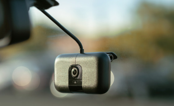 fleet ai dashcam mounted on windshield