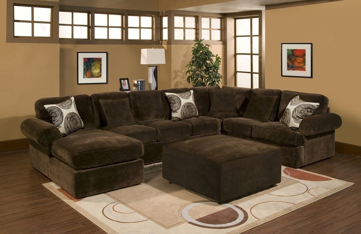 Featured Photo of Bradley Sectional Sofa