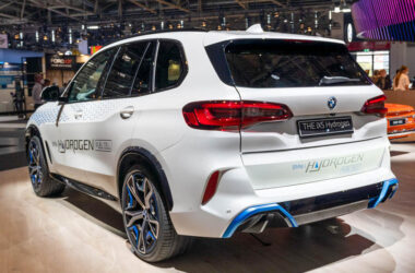 Awesome BMW iX5 Hydrogen