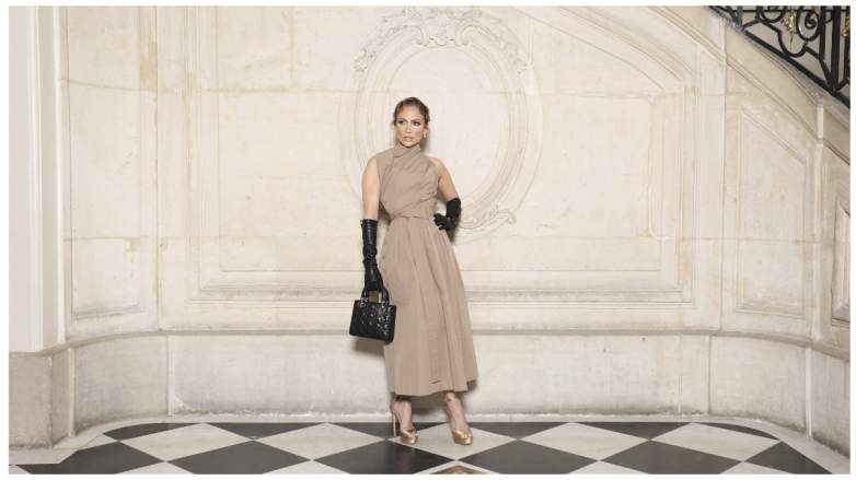 Jennifer Lopez paris