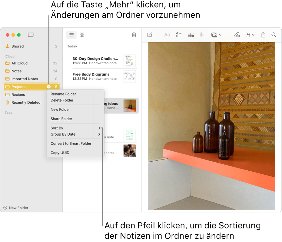 Ein Fenster der App „Notizen“ auf dem Mac mit einem Ordner in der Seitenleiste und der Taste „Mehr“, über die du Änderungen an einem Ordner vornehmen kannst. Über der Liste der Notizen in der Mitte ist die Option „Sortieren“ zu sehen, mit der die Reihenfolge der Notizen geändert werden kann. Klicke auf den Pfeil, um eine andere Sortierfolge auszuwählen.