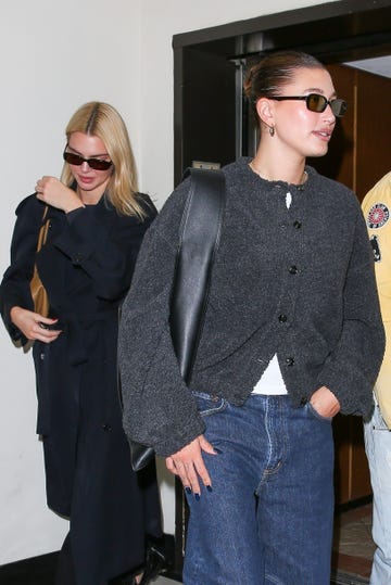 hailey and kendall walking