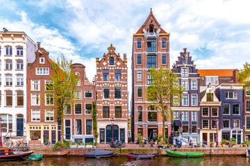 this is a photo of beautiful buildings in amsterdam, the netherlands