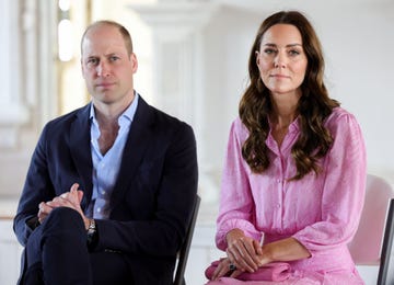 great abaco, bahamas march 26 prince william, duke of cambridge and catherine, duchess of cambridge during a visit to daystar evangelical church on march 26, 2022 in great abaco, bahamas abaco was dramatically hit by hurricane dorian, it damaged 75 of homes across the chain of islands and resulted in tragic loss of life during their visit to the church they will hear first hand what it was like to be on the island at the point the hurricane hit, and how people have come together to support each other during an incredibly difficult time the duke and duchess of cambridge are visiting belize, jamaica and the bahamas on behalf of her majesty the queen on the occasion of the platinum jubilee the 8 day tour takes place between saturday 19th march and saturday 26th march and is their first joint official overseas tour since the onset of covid 19 in 2020 photo by chris jacksongetty images