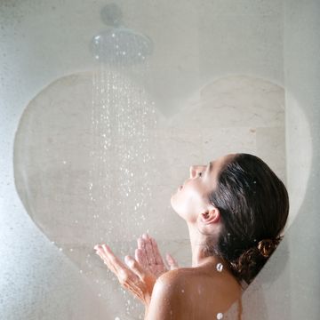 一邊洗澡一邊自慰更舒服！性愛專家教你如何淋浴自慰