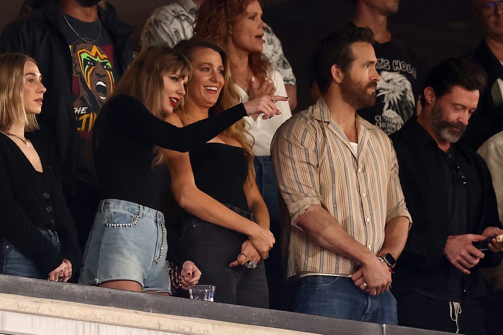 taylor swift at the kansas city chiefs v new york jets game