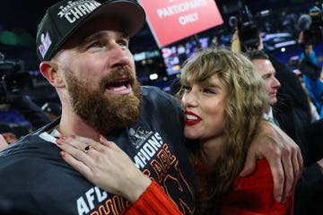 baltimore, maryland january 28 travis kelce 87 of the kansas city chiefs l celebrates with taylor swift after defeating the baltimore ravens in the afc championship game at mt bank stadium on january 28, 2024 in baltimore, maryland photo by patrick smithgetty images