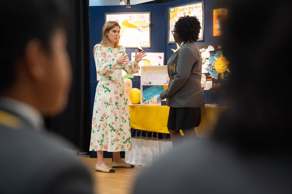 princess beatrice, patron of the british skin foundation, meeting year 5 pupils who have created sun safety posters to highlight the importance of protecting your skin from potential skin cancers in later life, during a visit to st marys and st johns primary school in north west london picture date tuesday july 23, 2024 photo by james manningpa images via getty images