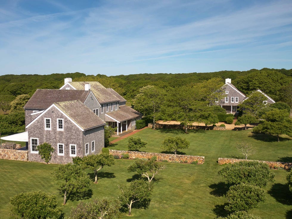 jackie kennedy martha's vineyard house