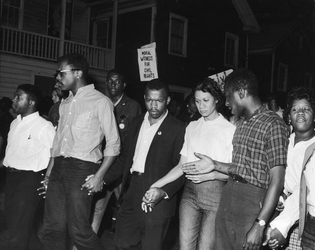 John Lewis (third left) and Gloria Richardson (third right)