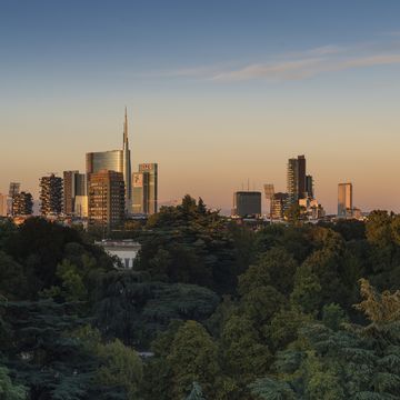 milan skyline