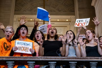 three tennessee lawmakers face expulsion after joining gun protest