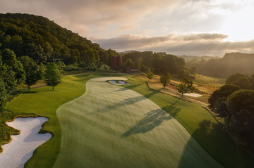 Nature, Sport venue, Green, Highland, Natural landscape, Sky, Morning, Golf course, Landscape, Hill, 