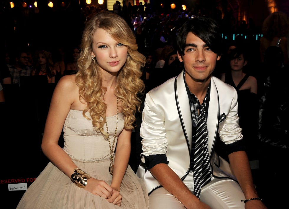 taylor swift and joe jonas at 2008 mtv video music awards