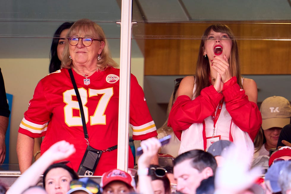 taylor swift and travis kelce