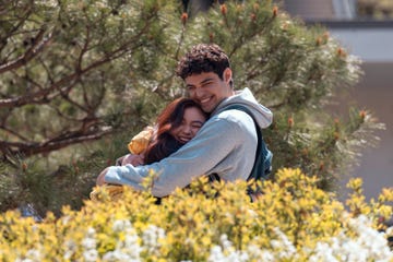 xo, kitty l to r anna cathcart as kitty song covey, noah centineo as peter kavinsky in episode 206 of xo, kitty cr park young solnetflix © 2024