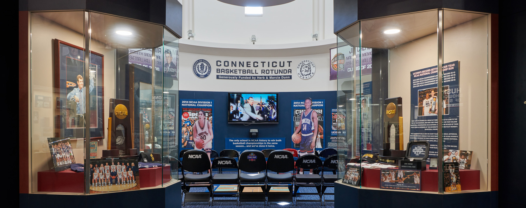 J. Robert Donnelly Husky Heritage Sports Museum at the Alumni Center 