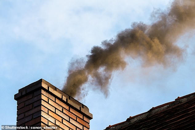 The UK is lagging far behind what is needed to meet even the less stringent emissions targets, a 2019 report by the Committee on Climate Change says