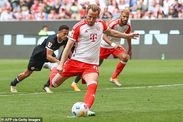 Harry Kane successfully converted a penalty against Eintracht Frankfurt to take him to 35 Bundesliga goals this season