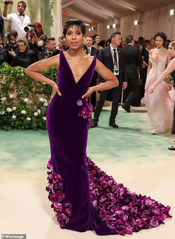 NEW YORK, NEW YORK - MAY 06: Kerry Washington attends The 2024 Met Gala Celebrating "Sleeping Beauties: Reawakening Fashion" at The Metropolitan Museum of Art on May 06, 2024 in New York City. (Photo by John Shearer/WireImage)