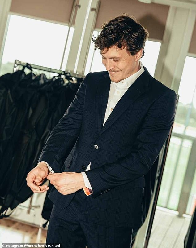 Swedish defender Victor Lindelof similarly looked smart as he got his Paul Smith suit fitted