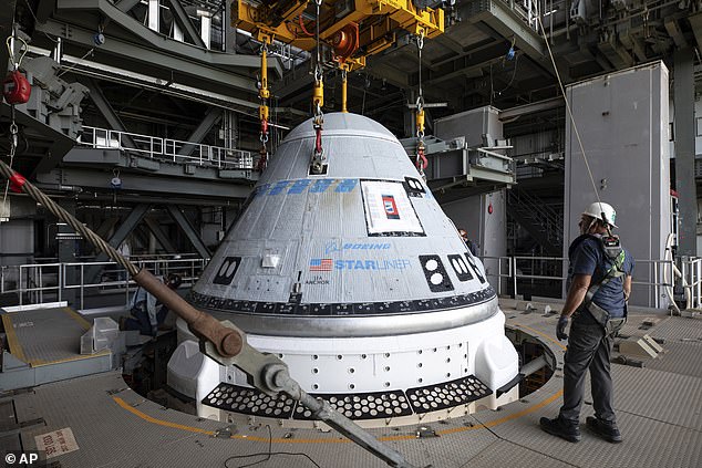 Starliner is lifted at the Vertical Integration Facility at Space Launch Complex-41 at Cape Canaveral Space Force Station in Florida, April 16, 2024