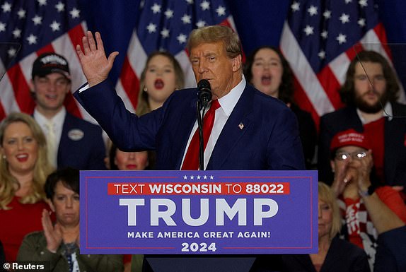 Republican presidential candidate and former U.S. President Donald Trump gestures during a campaign rally in Green Bay, Wisconsin, U.S., April 2, 2024.  REUTERS/Brian Snyder