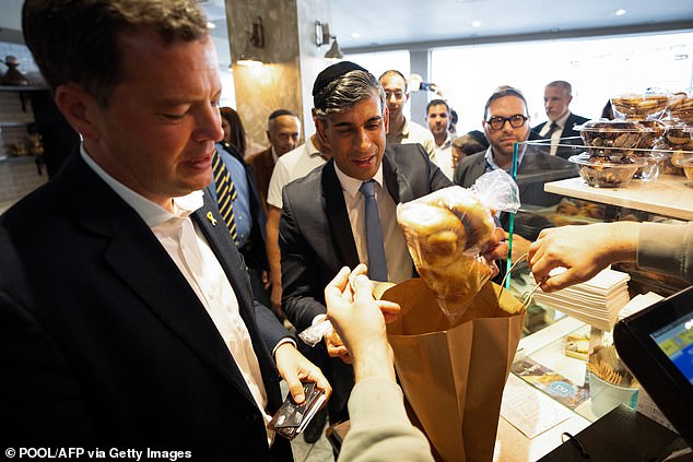 The Prime Minister popped into a kosher bakery in Golders Green and purchased challah, a traditional Jewish bread