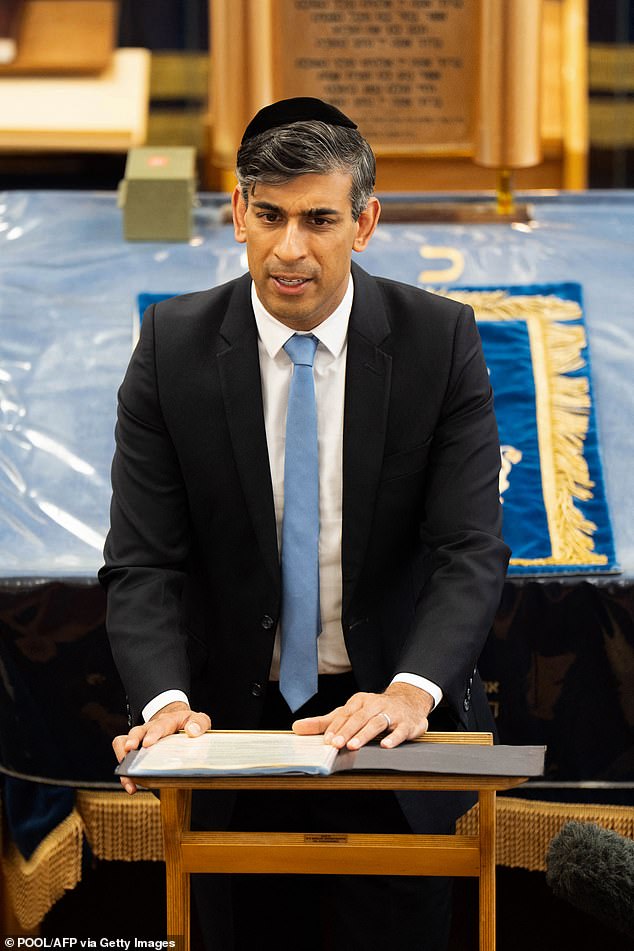 Prime Minister Rishi Sunak emphatically threw his support behind Britain's Jewish community saying, 'I will always stand by you' at a synagogue in north London on Sunday afternoon